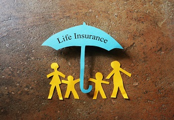 paper people with paper umbrella that says life insurance